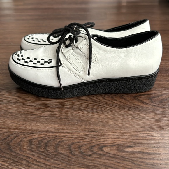 Aldo white and black platform loafers - Picture 7 of 10